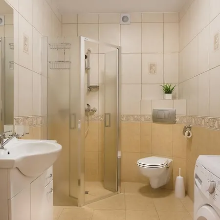 Olymp 114 I 120 Z Basenem, Sauna I Jacuzzi W Cenie Kołobrzeg
