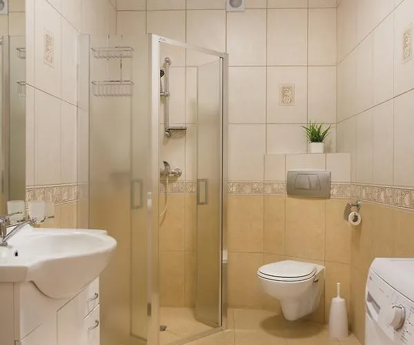 Olymp 114 I 120 Z Basenem, Sauna I Jacuzzi W Cenie Kolberg